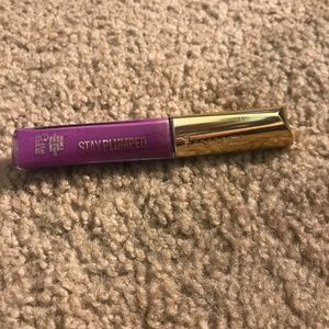 Rommel London Stay Plumped Shade: 840 show stopper *never used*
